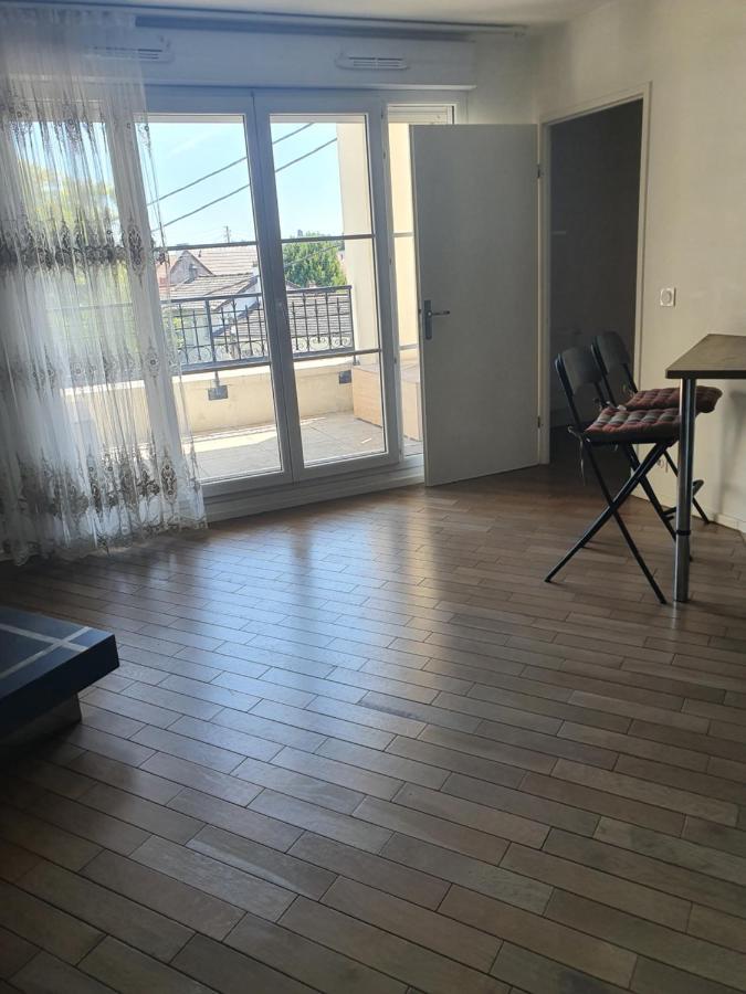 Apartament Le Baron Le Blanc-Mesnil Zewnętrze zdjęcie